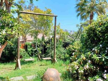 SE VENDE HERMOSA CASA EN REÑACA SECTOR LOS ALMENDROS UF 10000 VIÑA DEL MAR