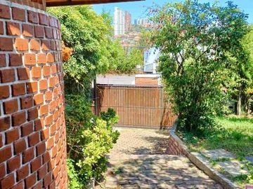 SE VENDE HERMOSA CASA EN REÑACA SECTOR LOS ALMENDROS UF 10000 VIÑA DEL MAR