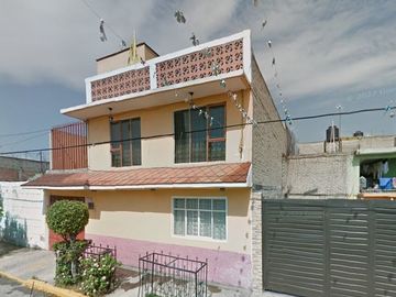 Casa en venta en Colonia Estado de México, Nezahualcóyotl, México