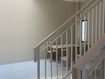 Rumah 2 Lantai Ready Dekat SDIT Al Hambra Pekayon Cikunir Bekasi, Baru Jual Dijual