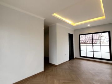 Rumah TERBAIK 2 Lantai di Camar Bintaro Jaya 14028-GB 0811189----