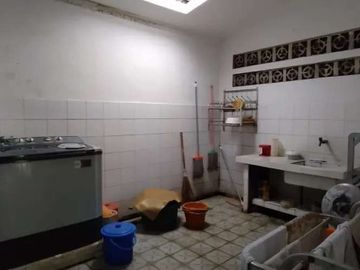 Rumah Lama Masuk Gang Area Jalan Pinang, 150 Meter Ke Pinang Raya