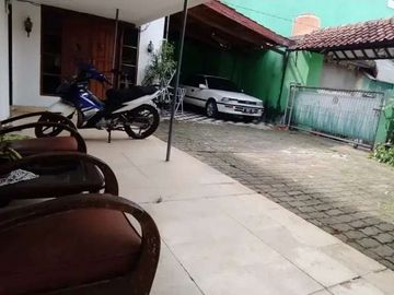 Rumah Lama Masuk Gang Area Jalan Pinang, 150 Meter Ke Pinang Raya