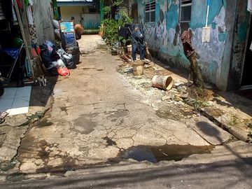Rumah Lama Masuk Gang Area Jalan Pinang, 150 Meter Ke Pinang Raya