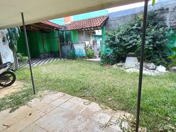 Rumah Lama Masuk Gang Area Jalan Pinang, 150 Meter Ke Pinang Raya