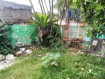 Rumah Lama Masuk Gang Area Jalan Pinang, 150 Meter Ke Pinang Raya