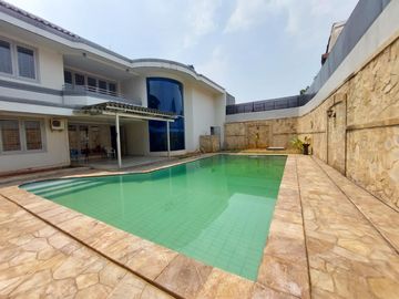 Rumah Bonus Pool Area Pekayon, 600 Meter Ke Jalan Pejaten Barat Raya