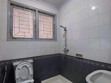 Rumah Bonus Pool Area Pekayon, 600 Meter Ke Jalan Pejaten Barat Raya