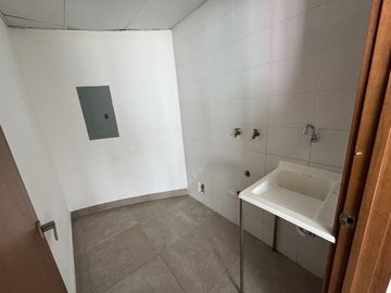 En venta departamento de 3 dormitorios en Mocoli Blue Bay, Samborondón .(JP)