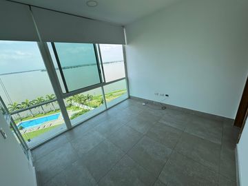 En venta departamento de 3 dormitorios en Mocoli Blue Bay, Samborondón .(JP)