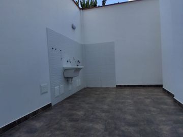 LINDO FLAT DE 1 DORMITORIO SALAMANCA MONTERRICO $87,000