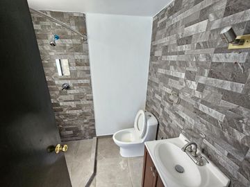 Venta de Departamento en Lomas Verdes, Amplio y súper Oportunidad