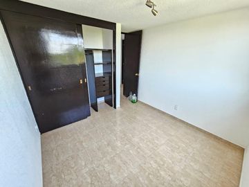 Venta de Departamento en Lomas Verdes, Amplio y súper Oportunidad
