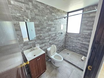 Venta de Departamento en Lomas Verdes, Amplio y súper Oportunidad