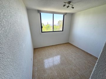 Venta de Departamento en Lomas Verdes, Amplio y súper Oportunidad