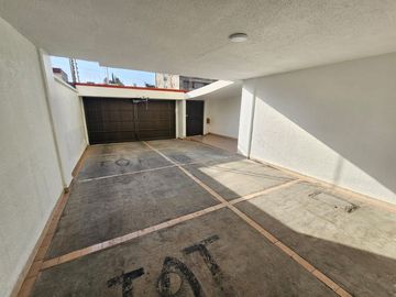 Venta de Departamento en Lomas Verdes, Amplio y súper Oportunidad