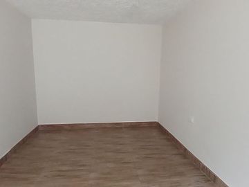 SE VENDE CASA DE 2 PISOS EN LA URB. SAN AGUSTIN, COMAS