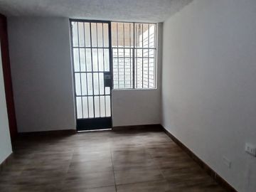 SE VENDE CASA DE 2 PISOS EN LA URB. SAN AGUSTIN, COMAS