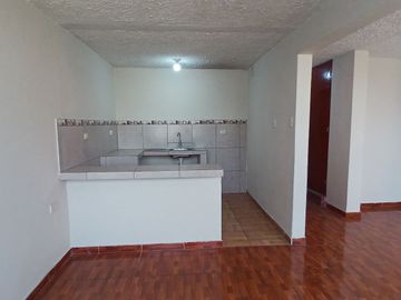 SE VENDE CASA DE 2 PISOS EN LA URB. SAN AGUSTIN, COMAS