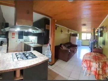 EL BOSQUE, AMPLIA PROPIEDAD 220.000----.-