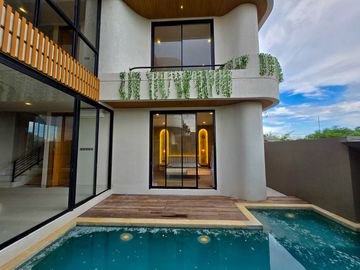 3BR TROPICAL MEDITERANEAN VILLA FOR SALE IN PECATU, BALI