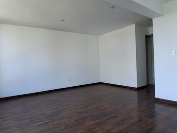 VENDO LINDO DUPLEX EN  SALAMANCA MONTERRICO $ 155,000