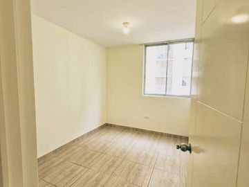 SE ALQUILA DEPARTAMENTO CON COCHERA EN CONDOMINIO BUGANVILLAS COMAS