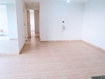 SE ALQUILA DEPARTAMENTO CON COCHERA EN CONDOMINIO BUGANVILLAS COMAS