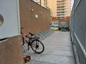 SE ALQUILA DEPARTAMENTO CON COCHERA EN CONDOMINIO BUGANVILLAS COMAS
