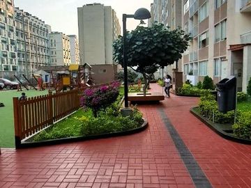 SE ALQUILA DEPARTAMENTO CON COCHERA EN CONDOMINIO BUGANVILLAS COMAS