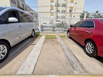 SE ALQUILA DEPARTAMENTO CON COCHERA EN CONDOMINIO BUGANVILLAS COMAS