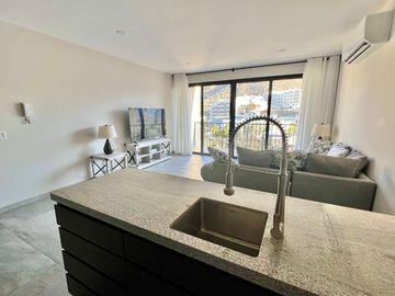 🏡 Sea Breeze II – Vistas al mar, atardeceres inolvidables y estilo en Sunset Cabo