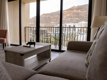 🏡 Sea Breeze II – Vistas al mar, atardeceres inolvidables y estilo en Sunset Cabo