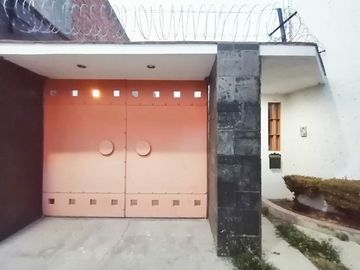 CASA EN VENTA DE UNA SOLA PLANTA UBICADISIMA EN NUEVO SAN JUAN, SAN JUAN DEL RIO QUERÉTARO