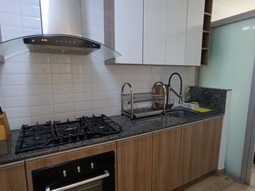 DEPARTAMENTO EN ALQUILER FULL AMOBLADO 96 M2 EN 8 PISO SAN ISIDRO.