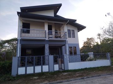 HOUSE & LOT FOR SALE IN CORON, PALAWAN
