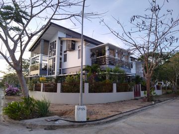 HOUSE & LOT FOR SALE IN CORON, PALAWAN