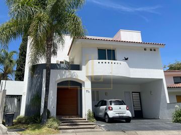 CASA EN VENTA EN PUERTAS DEL TULE