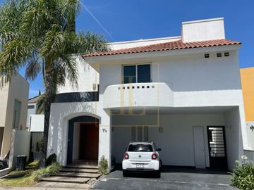 CASA EN VENTA EN PUERTAS DEL TULE