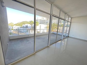 🏡 San Charbel – Oportunidad única con vista al mar en Sunset, Cabo San Lucas