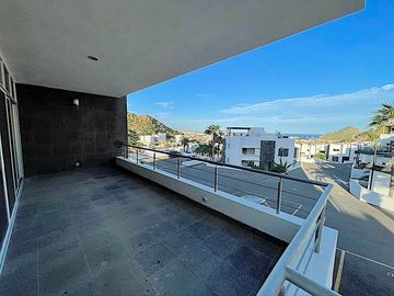 🏡 San Charbel – Oportunidad única con vista al mar en Sunset, Cabo San Lucas