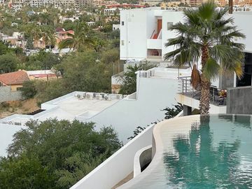 🏡 San Charbel – Oportunidad única con vista al mar en Sunset, Cabo San Lucas