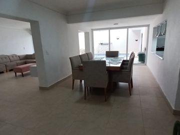 Casa con Piscina en Cristales – Ideal para Vivir o Invertir
