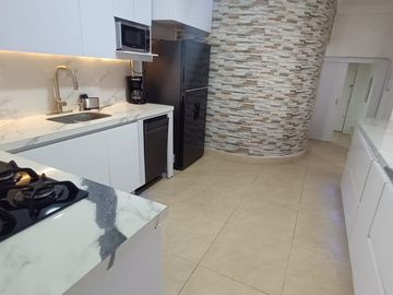 Casa con Piscina en Cristales – Ideal para Vivir o Invertir