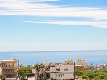 🏡 La Mar – Estilo, ubicación y vista al mar en El Tezal, Cabo San Lucas