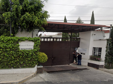 Venta de Casa en Remate, gran ubicación cerca del Hospital General Dr. Enrique Cabrera, Col. Puerta Grande, Álvaro Obregón, CDMX