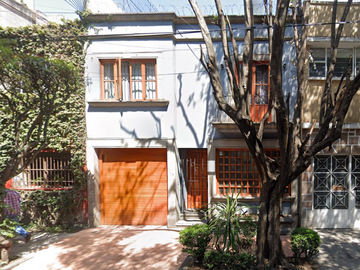 Venta de Casa en Remate, Zona Exclusiva, gran ubicación cerca del Castillo de Chapultepec, Col. Anzures, Miguel Hidalgo, CDMX