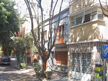 Venta de Casa en Remate, Zona Exclusiva, gran ubicación cerca del Castillo de Chapultepec, Col. Anzures, Miguel Hidalgo, CDMX