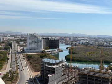 DEPARTAMENTOS EN VENTA A PIE DE PLAYA EN MAZATLAN