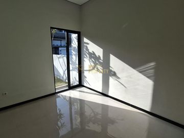 RUMAH SIAP HUNI, DESAIN MODERN DI JOGJA UTARA